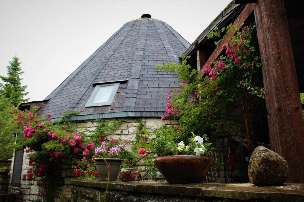 Villa Theasis-Igloo Pramanta Exterior foto